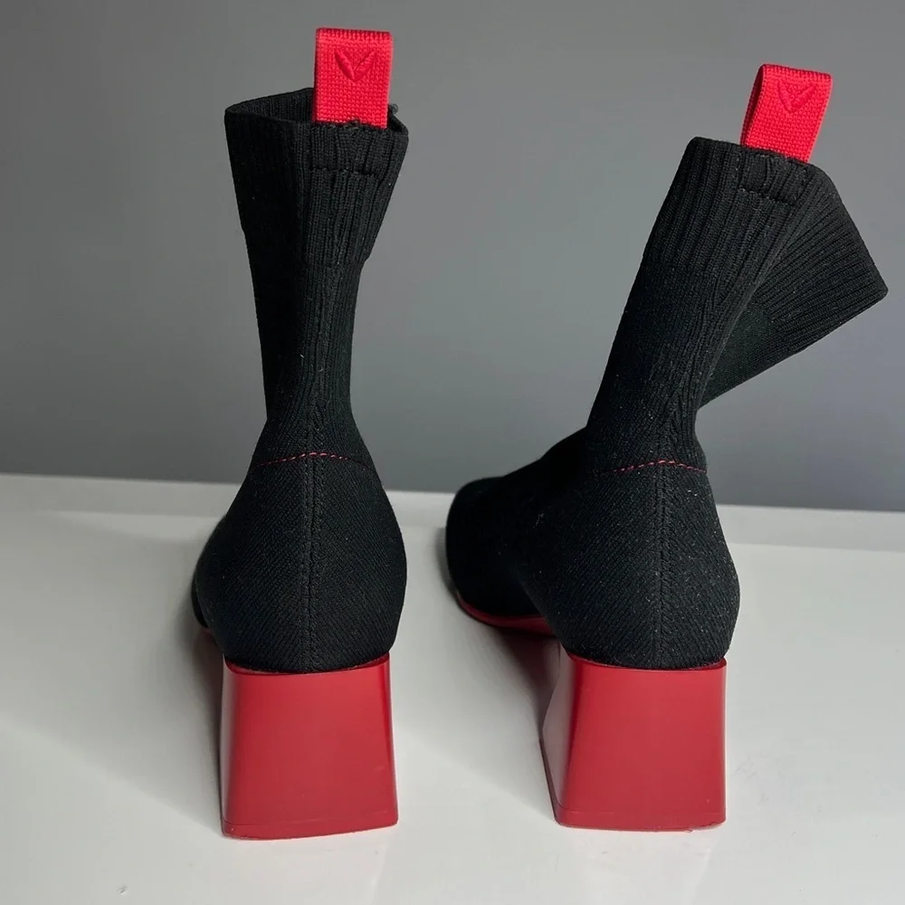 Vivaia Sz 38 Regina Pro Square-Toe Water-Repellent Red 2.25” Heeled Sock Boot